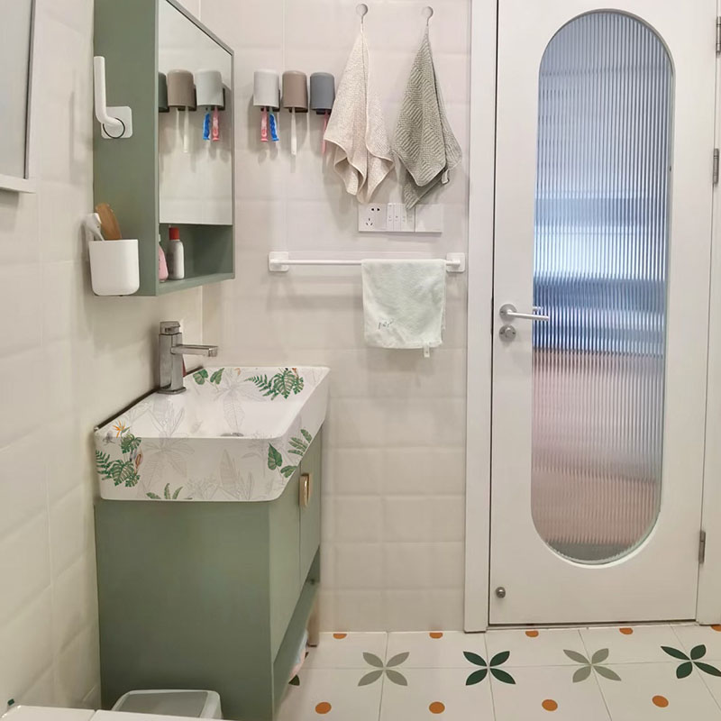 Luxury Modern Bathroom Cabinet - Luxury Skincare Makeup 评论和价格